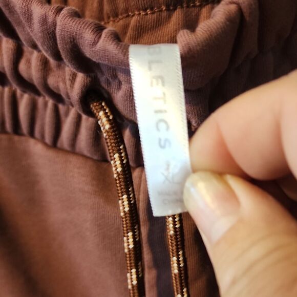 Fabletics Brown Joggers with Tapered Fit and Elastic Cuffs XL - Picture 3 of 5